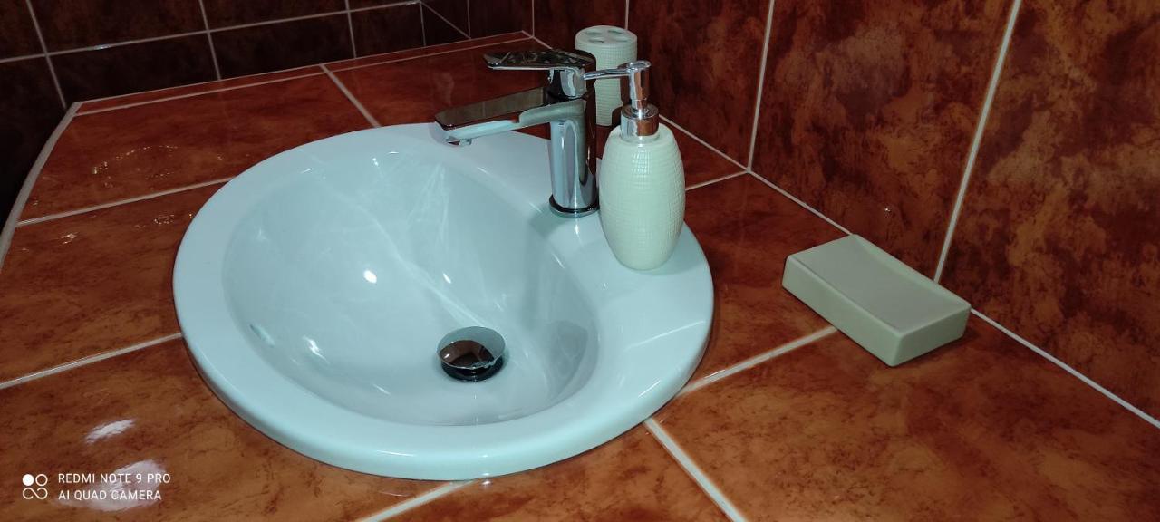 Onebeach Apartman Шіофок Екстер'єр фото