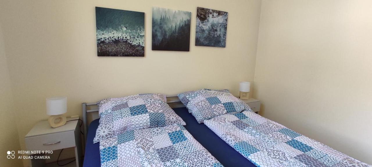 Onebeach Apartman Шіофок Екстер'єр фото