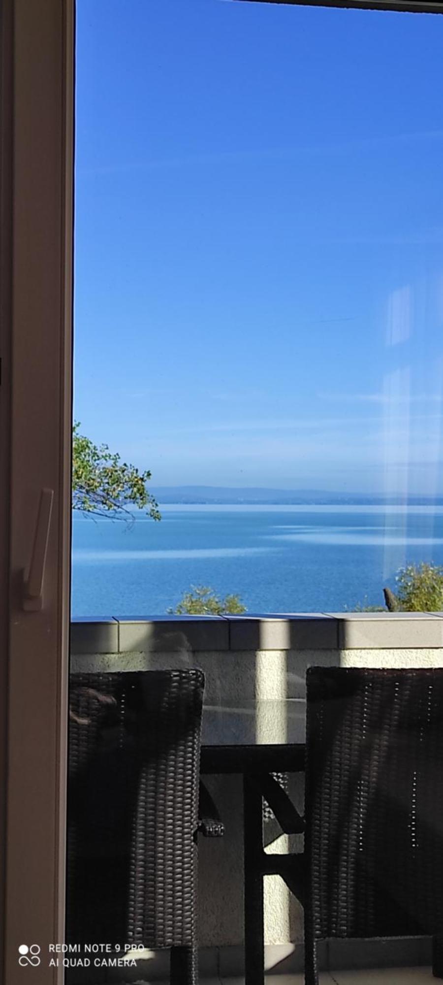 Onebeach Apartman Шіофок Екстер'єр фото