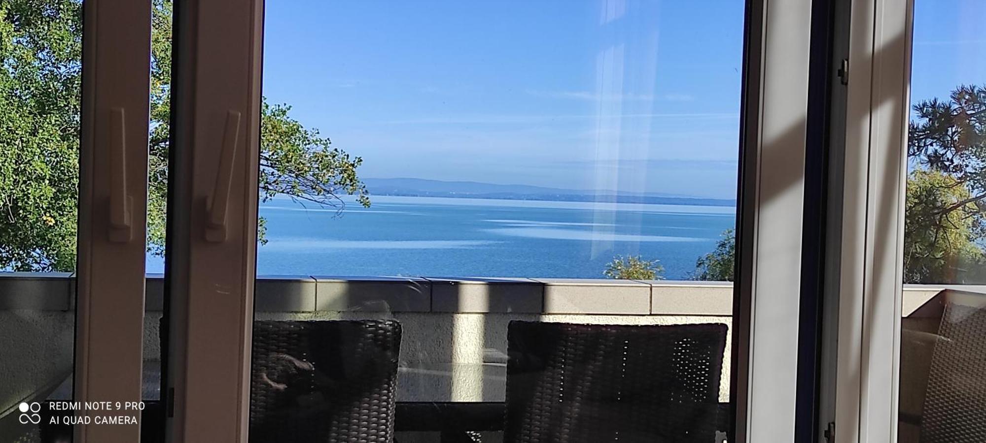 Onebeach Apartman Шіофок Екстер'єр фото