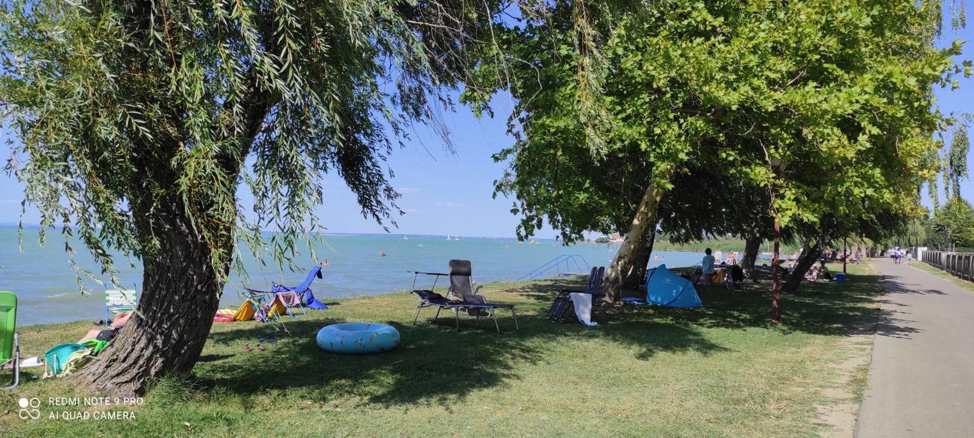 Onebeach Apartman Шіофок Екстер'єр фото